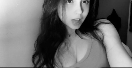 Cait ASMR アートポルノスター 写真