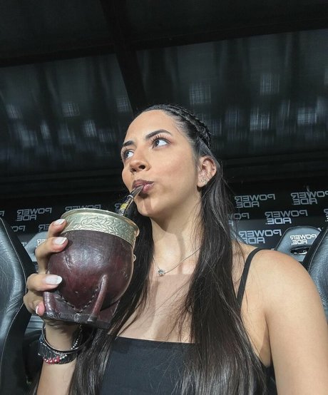 Valentina Kavata 美しいモデル 写真