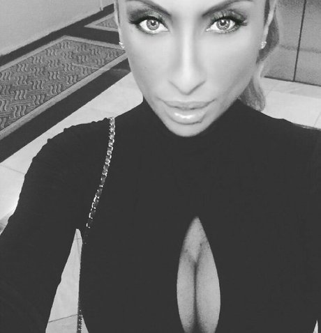 Jessica Canizales ヌードモデル 写真