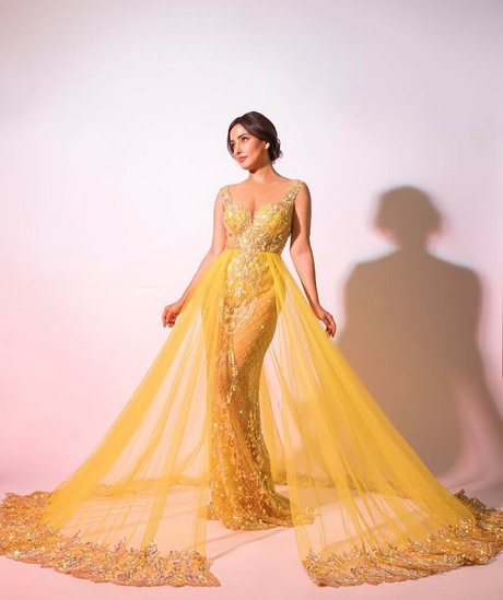 Neha Sharma 最高のモデル 写真