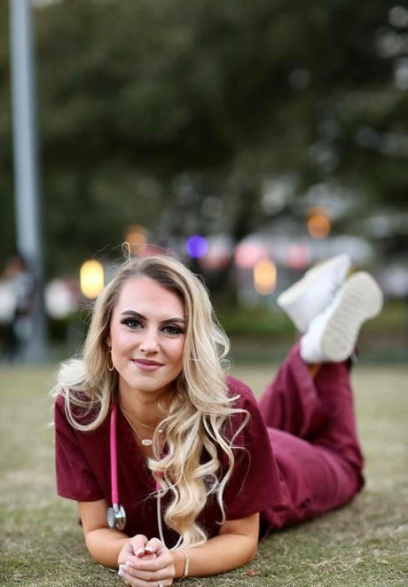 Emilee Atchley ポルノスター 画像