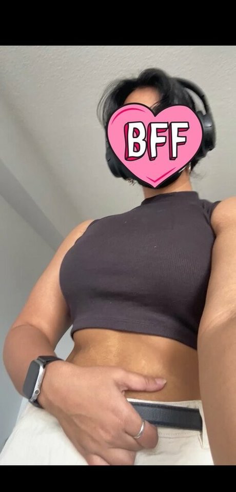 Fwoingus セクシーモデル 画像