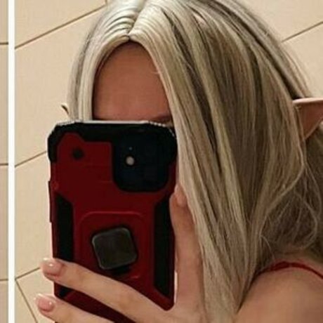 Nyuukke ポルノモデル 写真