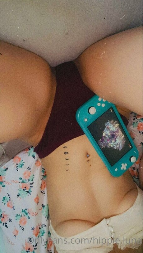 hippie luna エロティック女優 写真