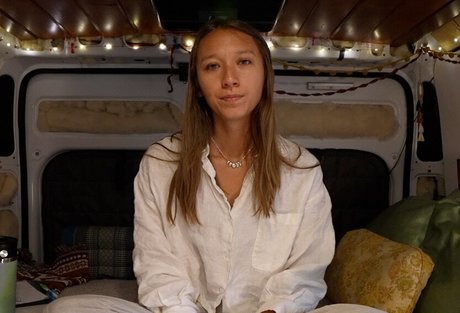Nikita Crump ヌードモデル 画像