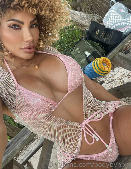 sweetnspicy1xxx ヌードスター 写真