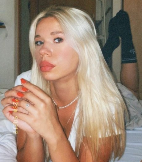 Shelly Cohen 可愛いモデル 画像