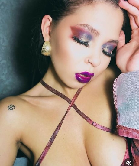 Ilon a n7 最高のスター 写真