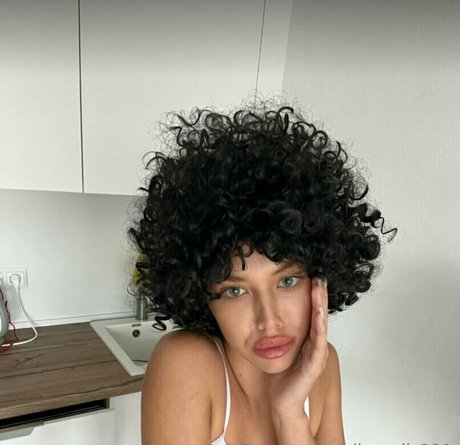 molly polly221 ポルノスター 可愛い 画像