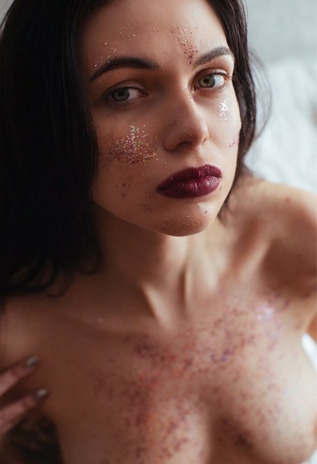 a krivoshlyk アートスター 写真