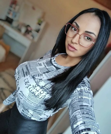 Ivana Milojevic 美しいモデル 画像
