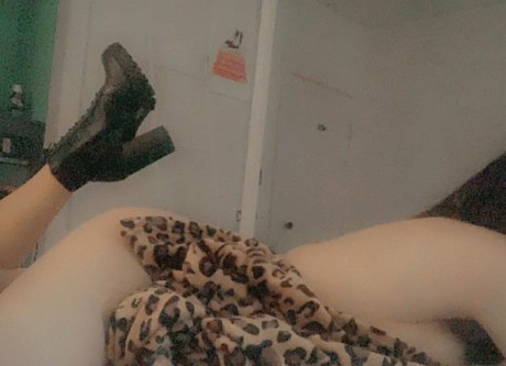 カービーキティOnlyfans 無料ポルノ 写真