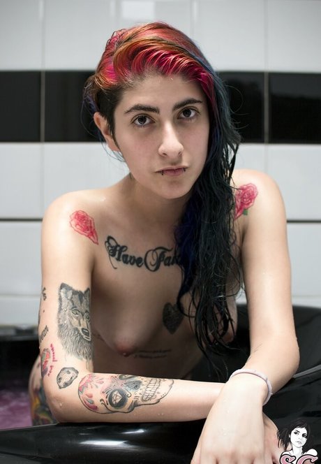 Karenzio 美しいモデル 写真