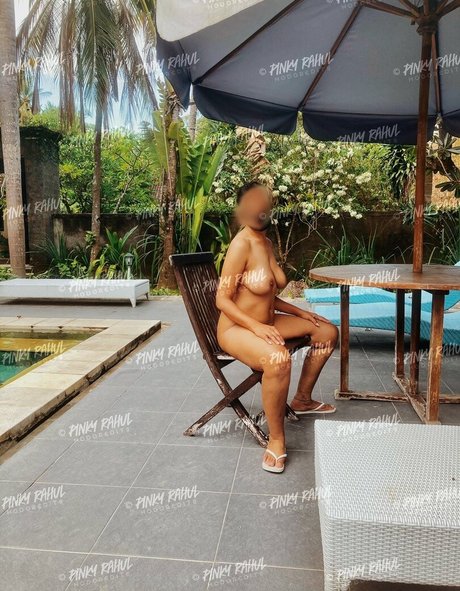 PinkyRahul3 裸モデル 写真