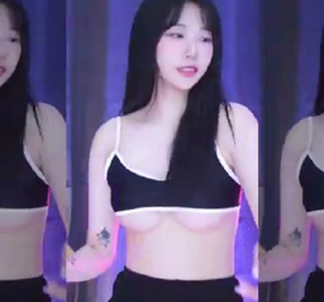 Zoozoo1119 セックス女優 ギャラリー