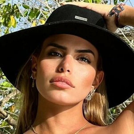 Juliana Seligmann 素敵なモデル 写真