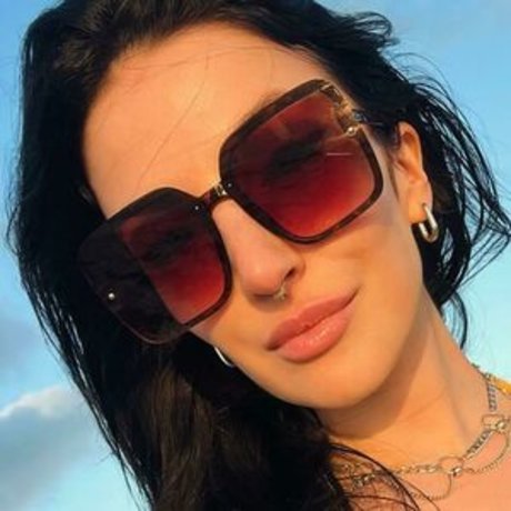 Alice Lane Pandini セックスモデル 写真