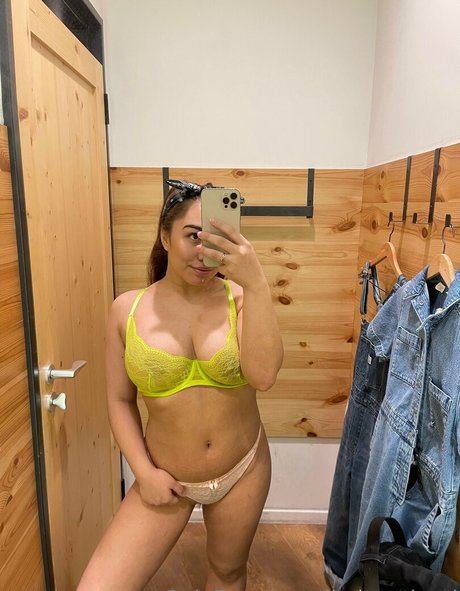 Lina W glund セクシーなスター 画像