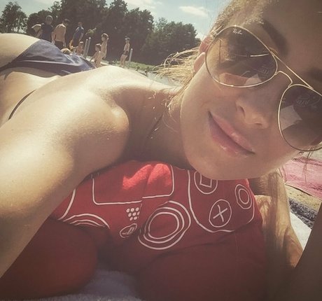 Kinga Kujawska ホット女優 画像