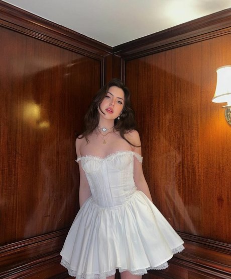 Sophie Silva スター 裸 写真