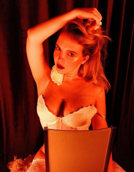 MonroCocos エロティックモデル 写真