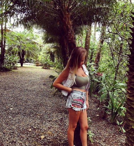 Luan Raviv HD女優 写真