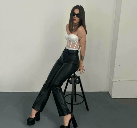 isabelaevans ホット女優 画像