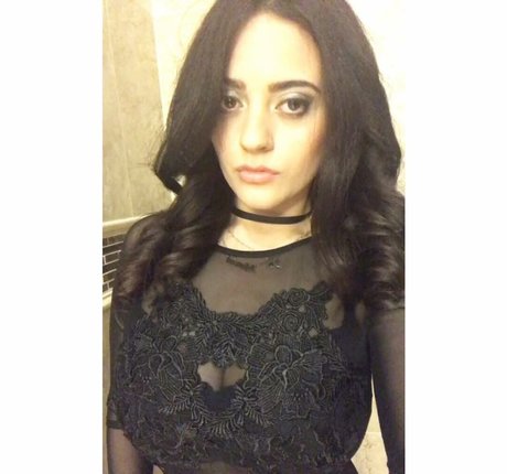 Maria Sharrad HDスター 写真