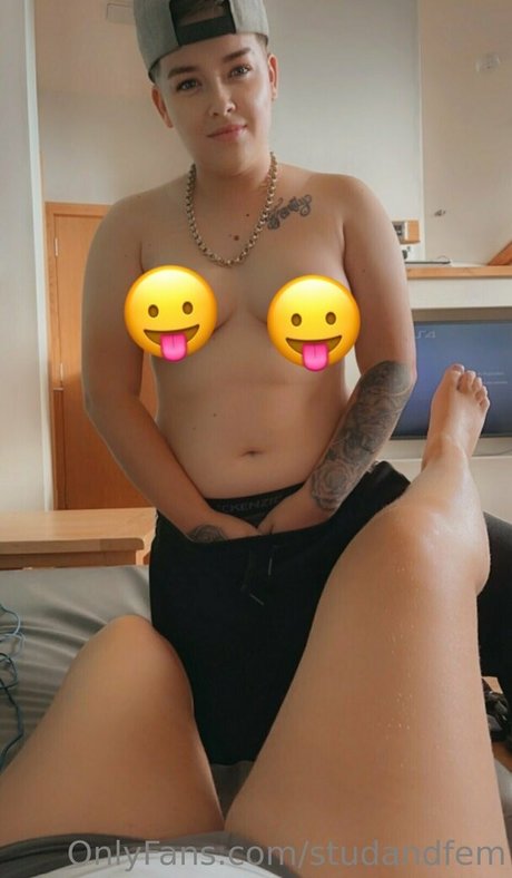 reallesbiansx ポルノスター ベスト 写真