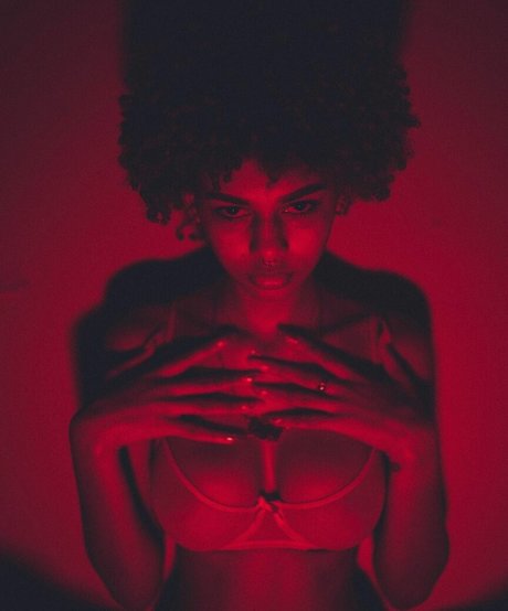 sinherself ポルノスター 写真