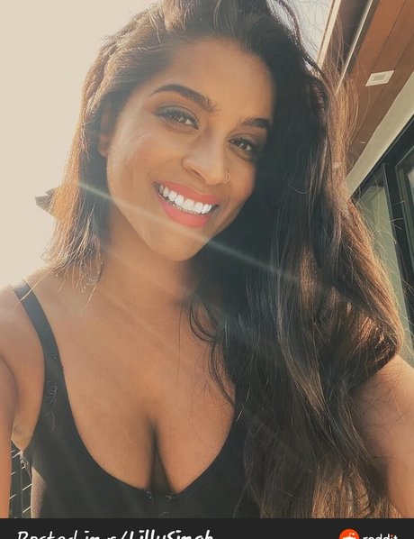 Lilly Singh 無料モデル 画像