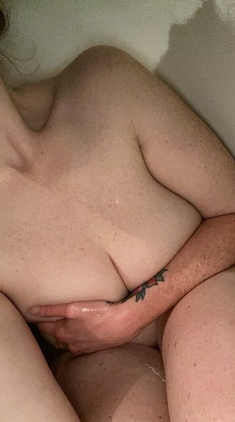 curvykgirl アートモデル 画像