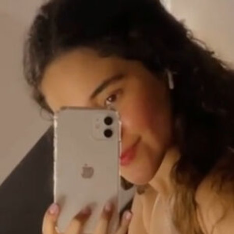 Sassi Zavala xxxモデル 写真