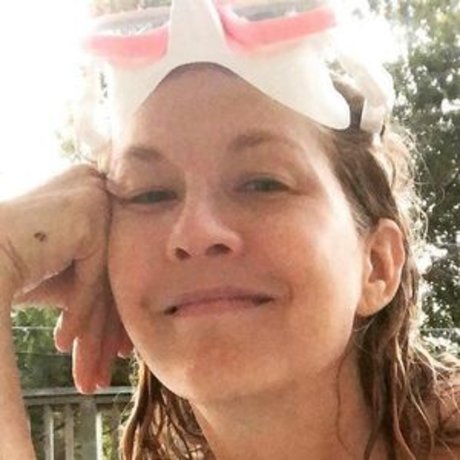 Jenna Elfman 美しいスター 写真