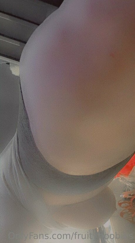 fruityboobies エロティックモデル 写真