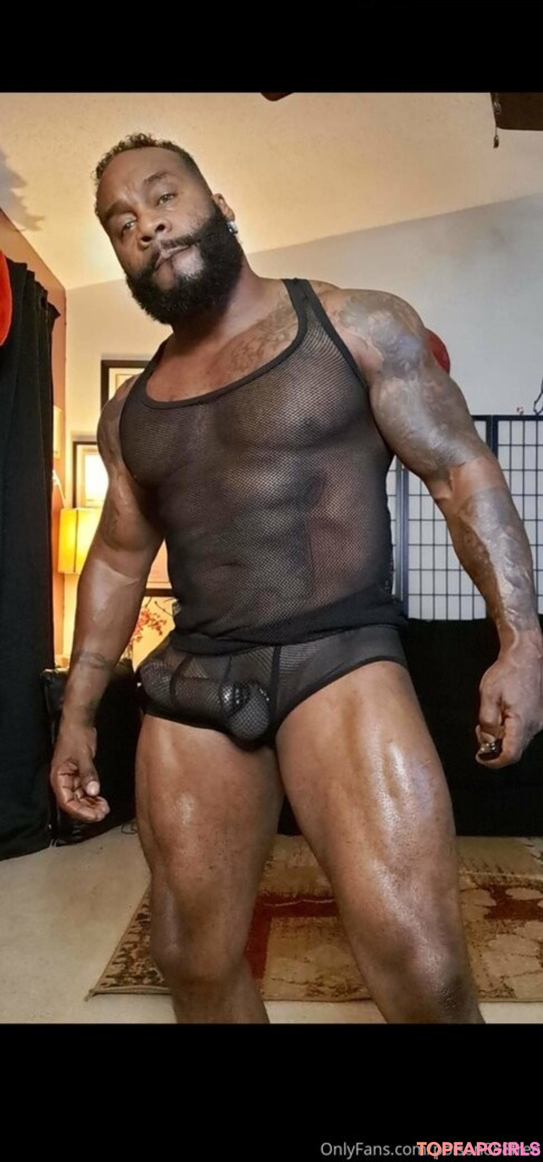 膨らみ OnlyFans ホットセックス 画像