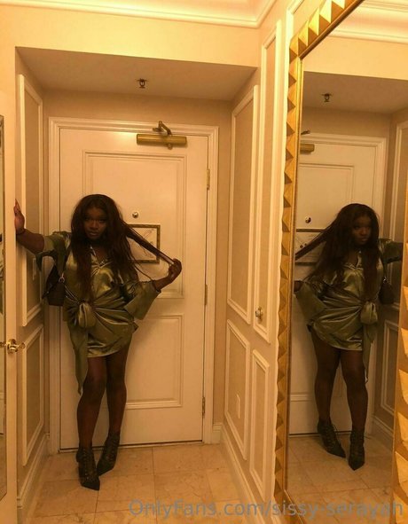 sissy serayah ホットなモデル 写真