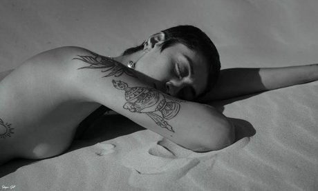 Ariel Tsarfati ポルノモデル 写真