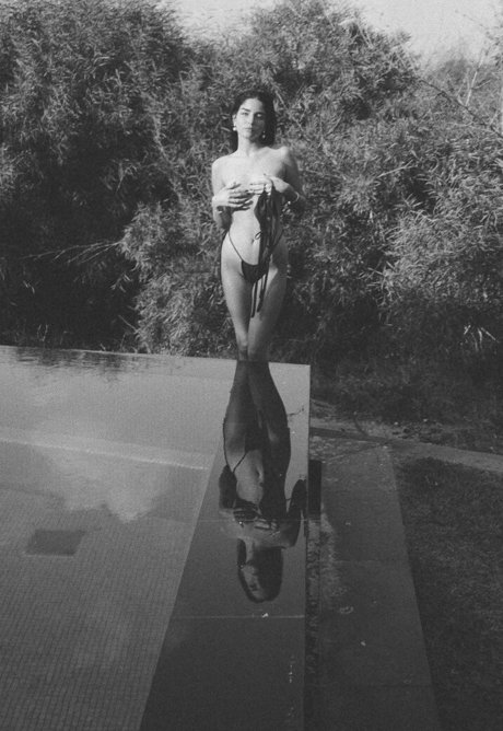 Ella Grossman 完璧なモデル 写真
