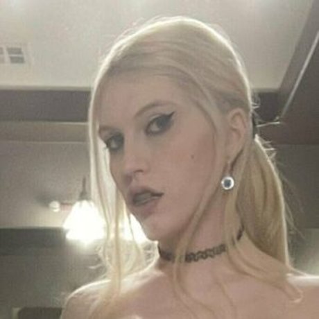 ダブル手コキ OnlyFans 美しい 画像