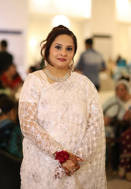 Ghazala Faisal スターセックス ギャラリー