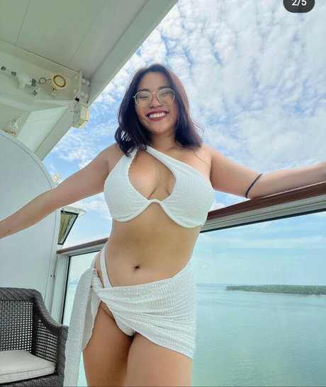 Mathilda Huang 可愛い女優 写真