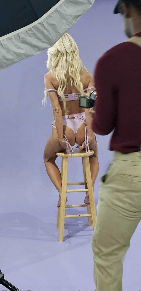 evielaurent top profile image