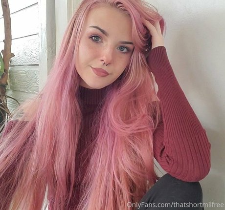 lilydarkofree アダルト女優 写真