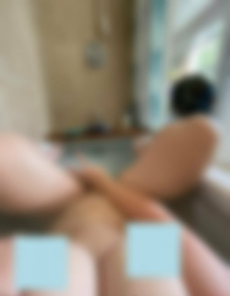grraves エロティックなポルノスター 写真