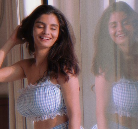 Anveshi Jain セックスモデル ギャラリー