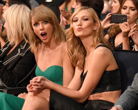 Karlie Kloss ポルノスター アーカイブ