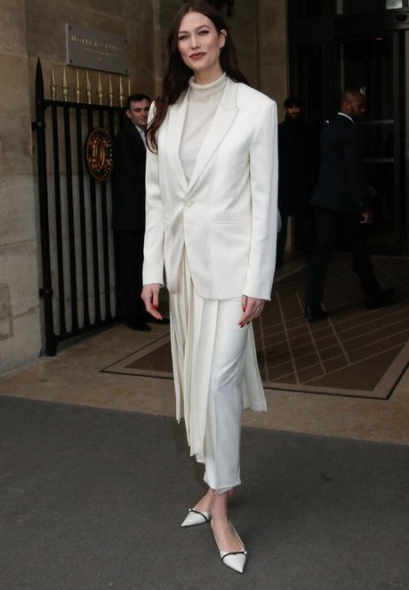 Karlie Kloss ポルノスター セクシー 画像