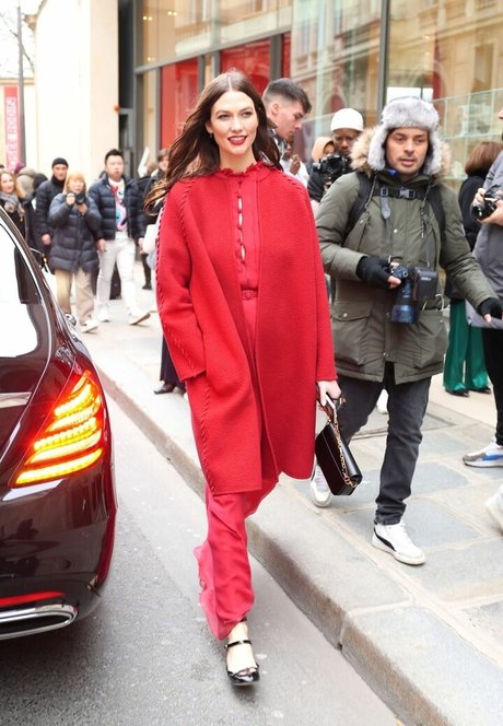 Karlie Kloss スター ヌード 写真