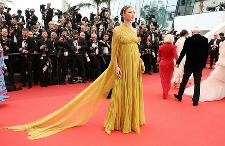 Karlie Kloss ヌードモデル 写真